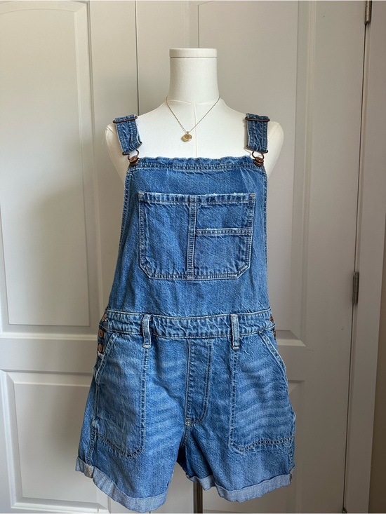 American Eagle Outfitters Denim - American Eagle Denim Short Overalls - Light Blue Women